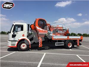 Knuckle Boom Crane